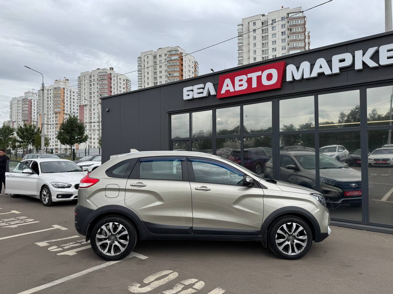 Фото автомобиля 3