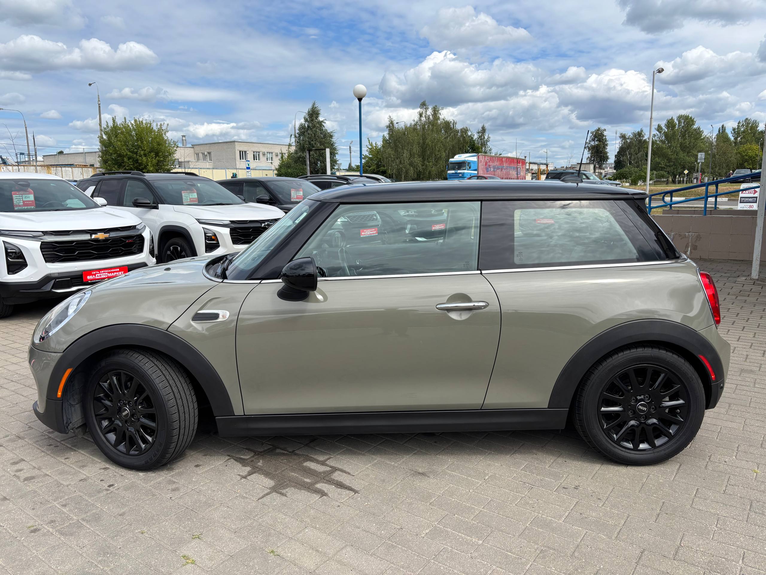 Фото автомобиля 7