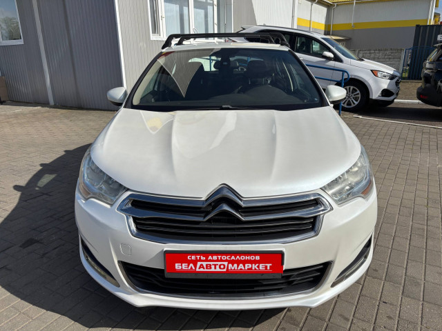 Фото автомобиля 3