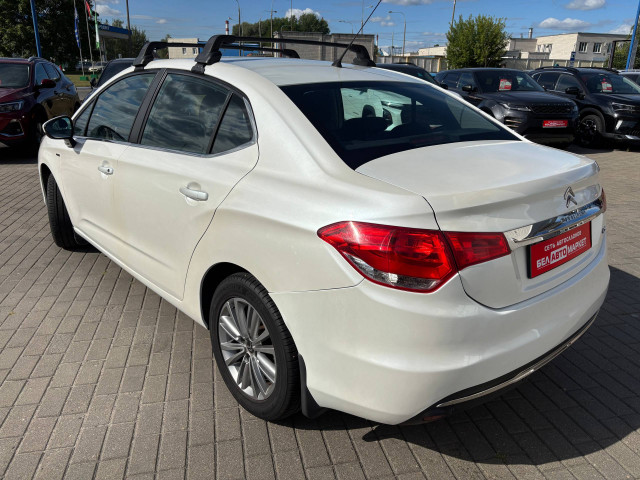 Фото автомобиля 7