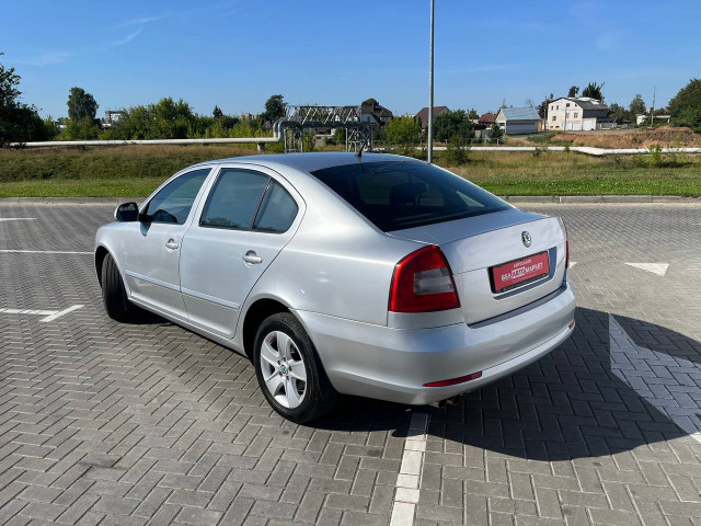 Фото автомобиля 6