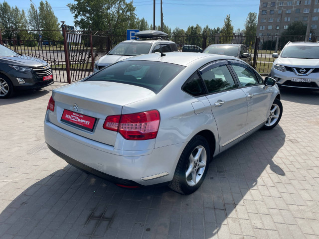 Фото автомобиля 13