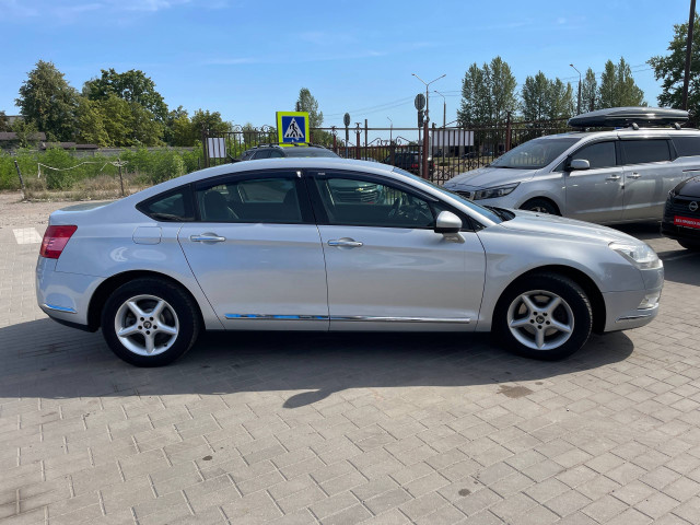 Фото автомобиля 14