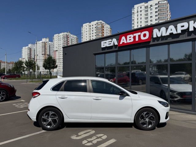 Фото автомобиля 3