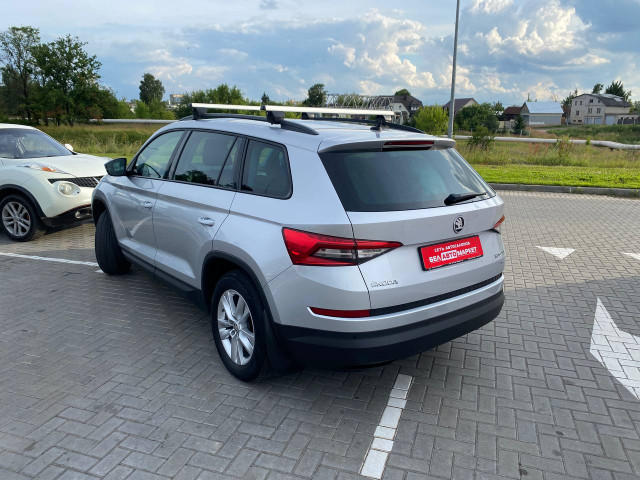 Фото автомобиля 6
