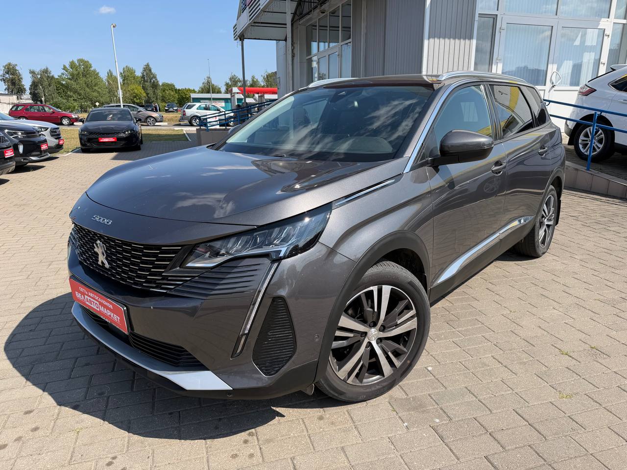 авто с пробегом peugeot 5008 2021