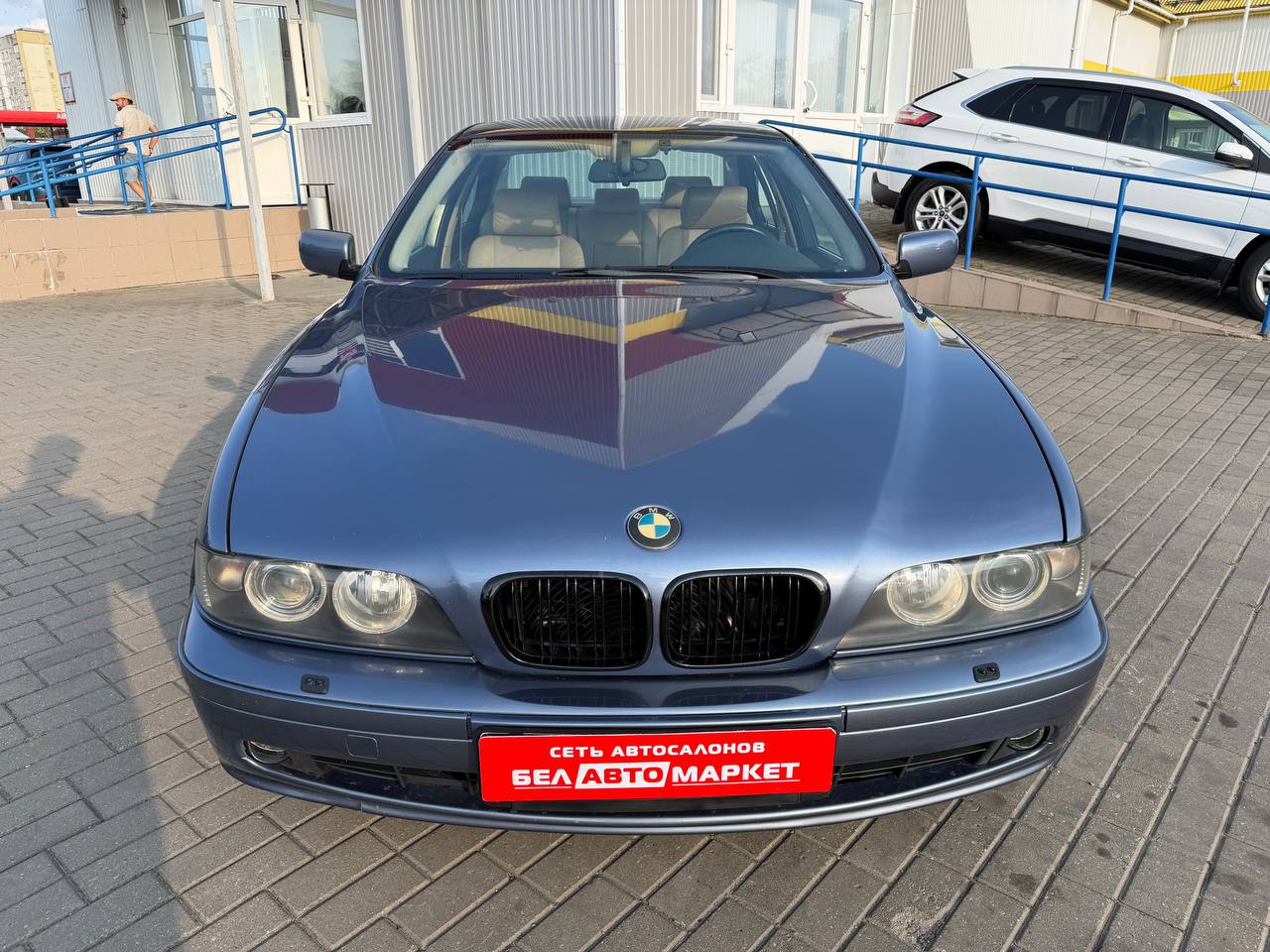 Фото автомобиля 3