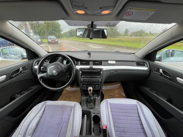 Фото автомобиля 12