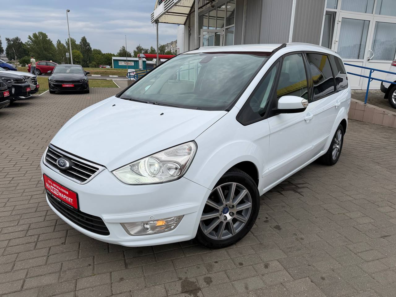 авто с пробегом ford galaxy 2013