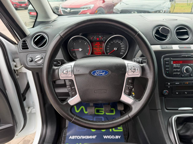 Фото автомобиля 9