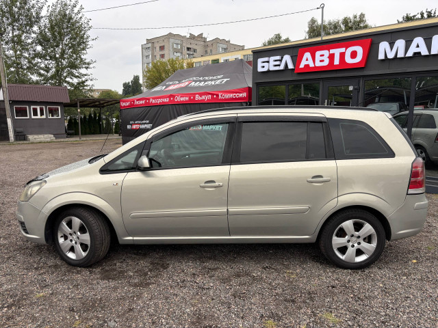 Фото автомобиля 8