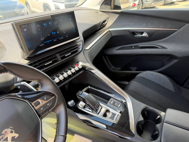 Фото автомобиля 12