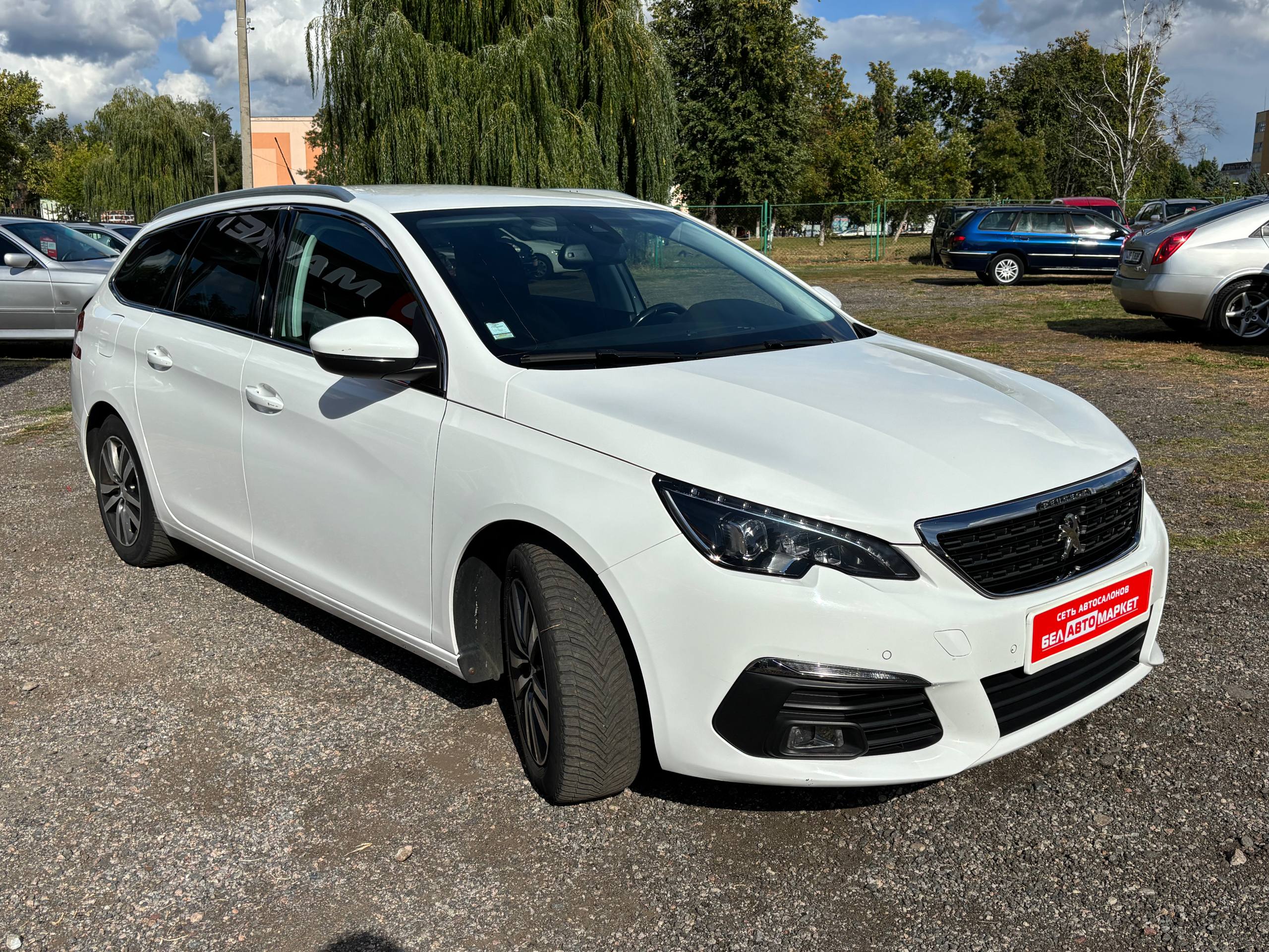 Фото автомобиля 2