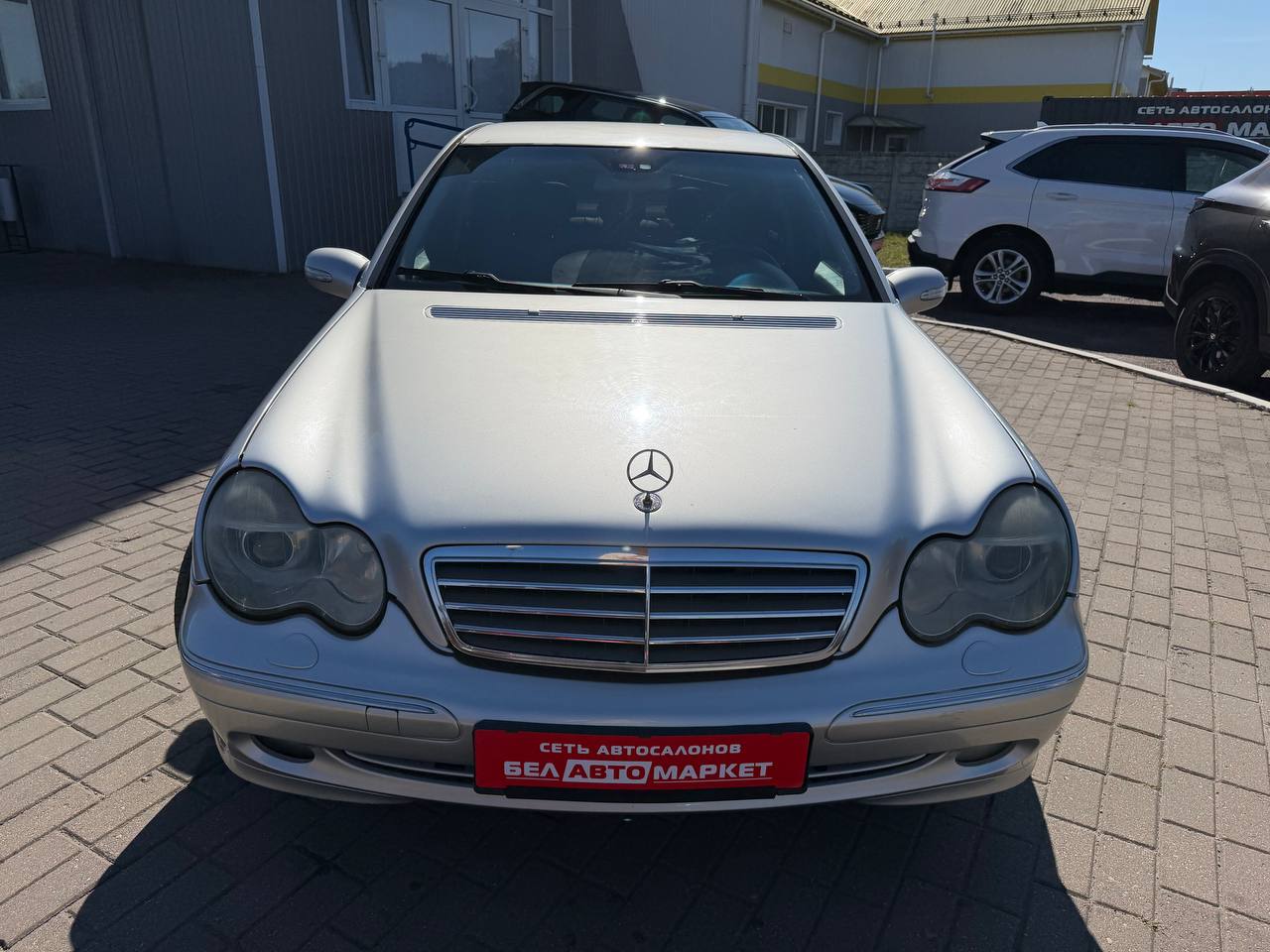 Фото автомобиля 2