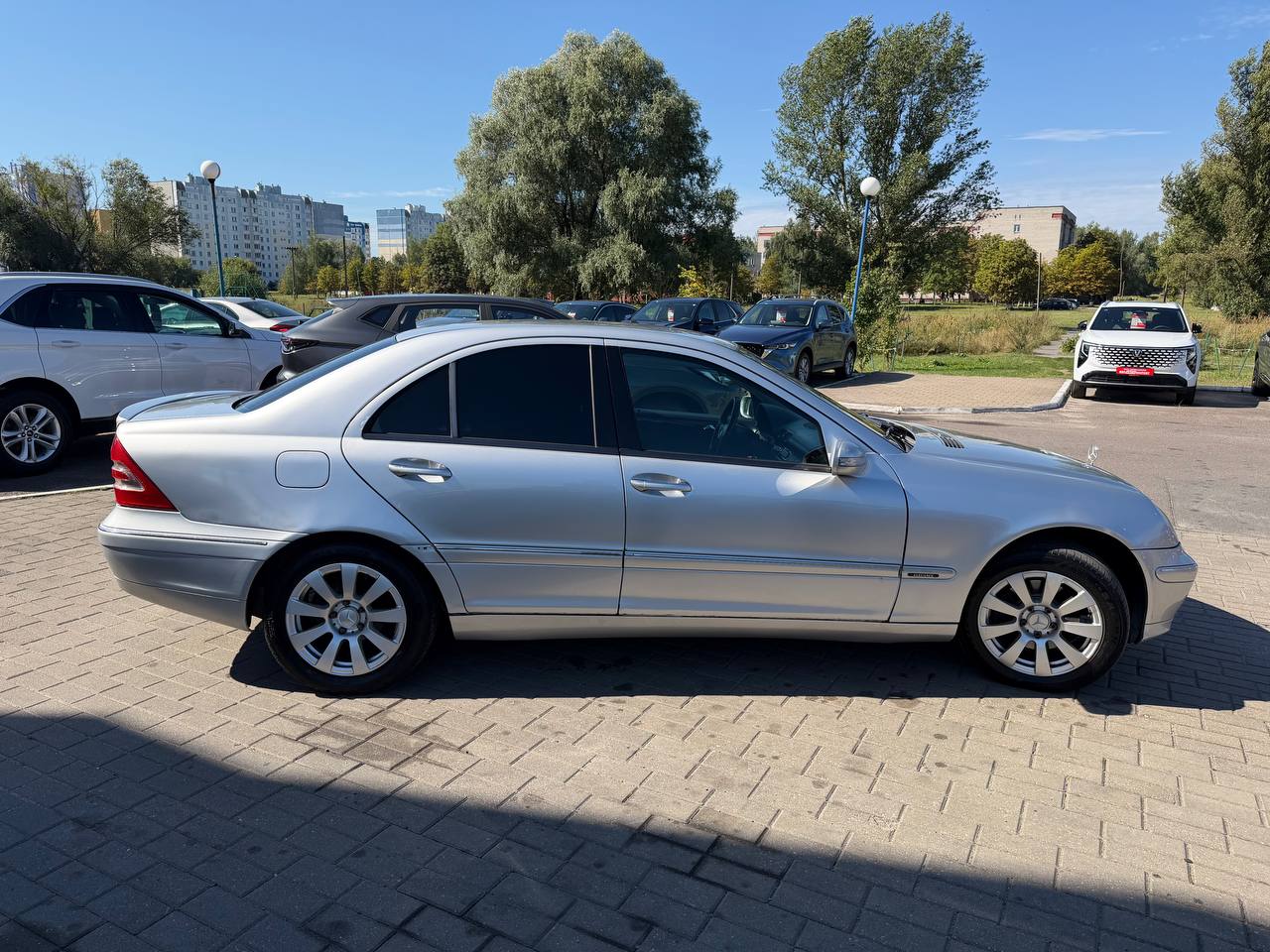 Фото автомобиля 3