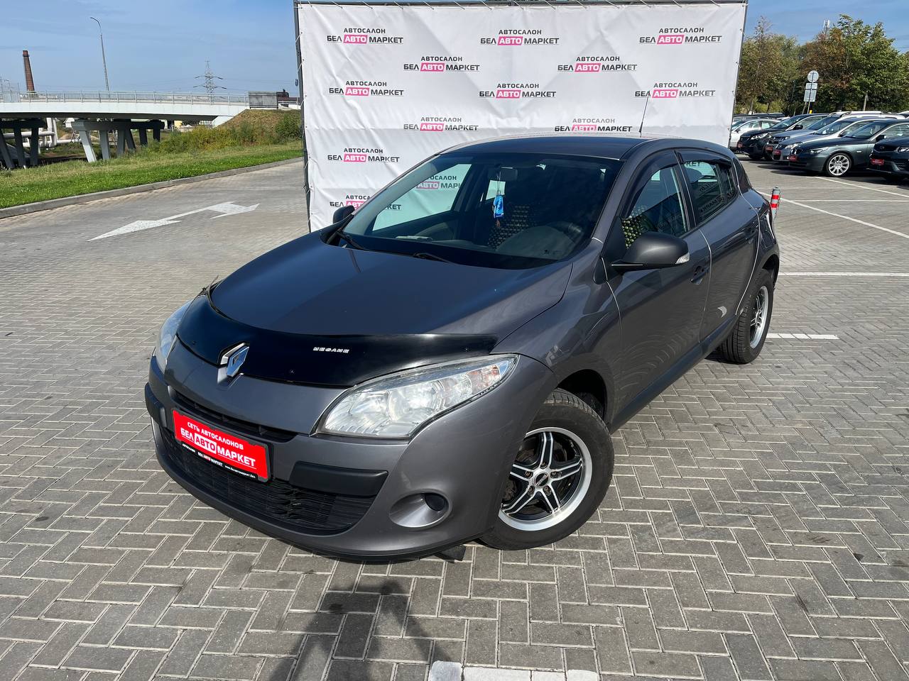 авто с пробегом renault megane 2010