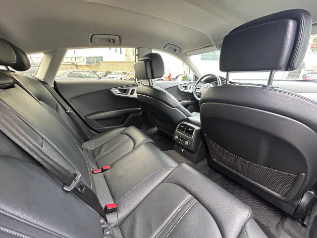 Фото автомобиля 12