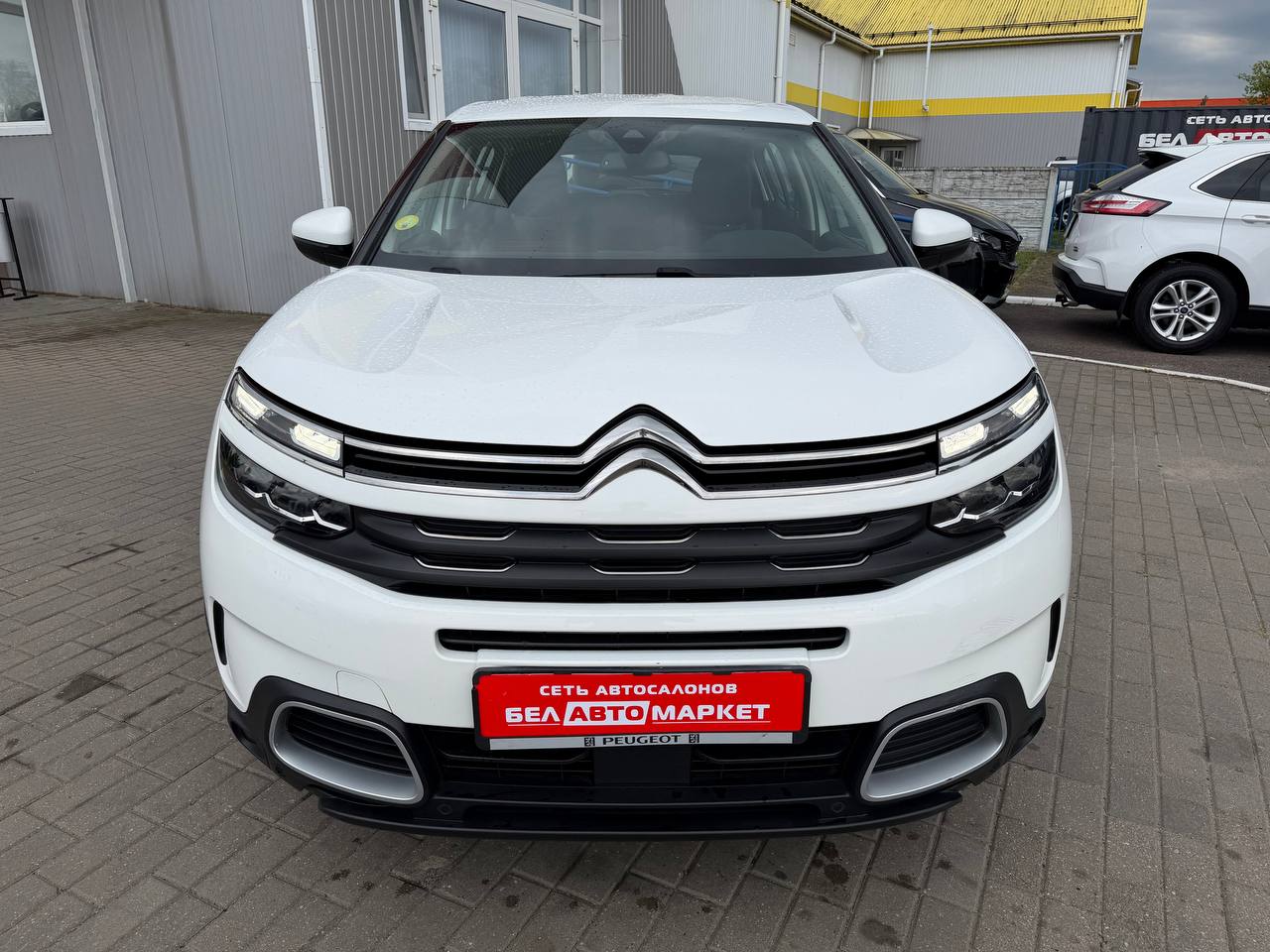 Фото автомобиля 3