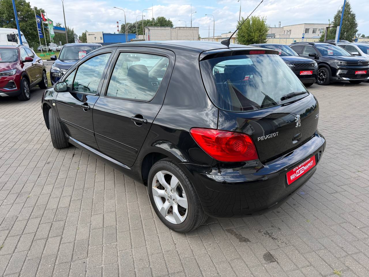 Фото автомобиля 2