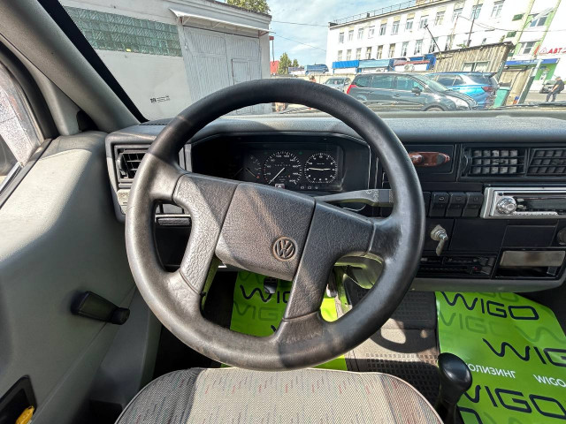 Фото автомобиля 12