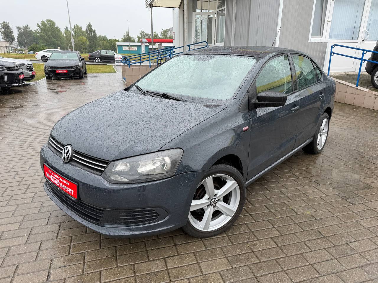 авто с пробегом volkswagen polo sedan 2011