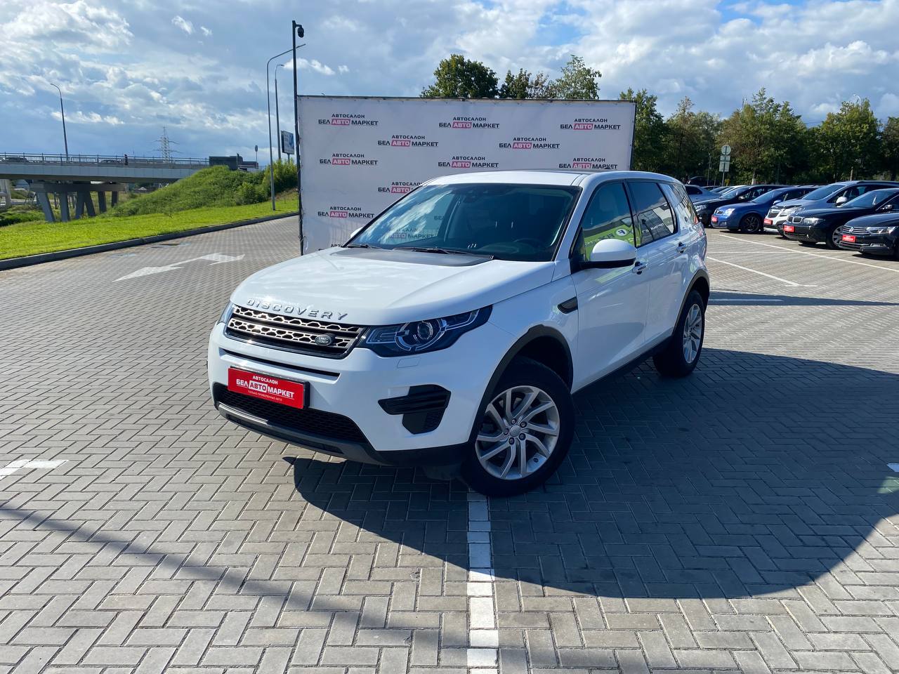 авто с пробегом land rover discovery sport 2018