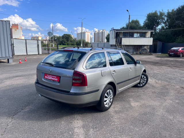 Фото автомобиля 5