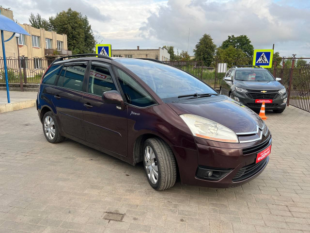 Фото автомобиля 3