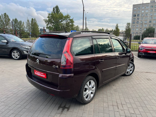 Фото автомобиля 5