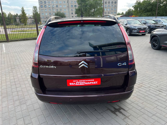 Фото автомобиля 6