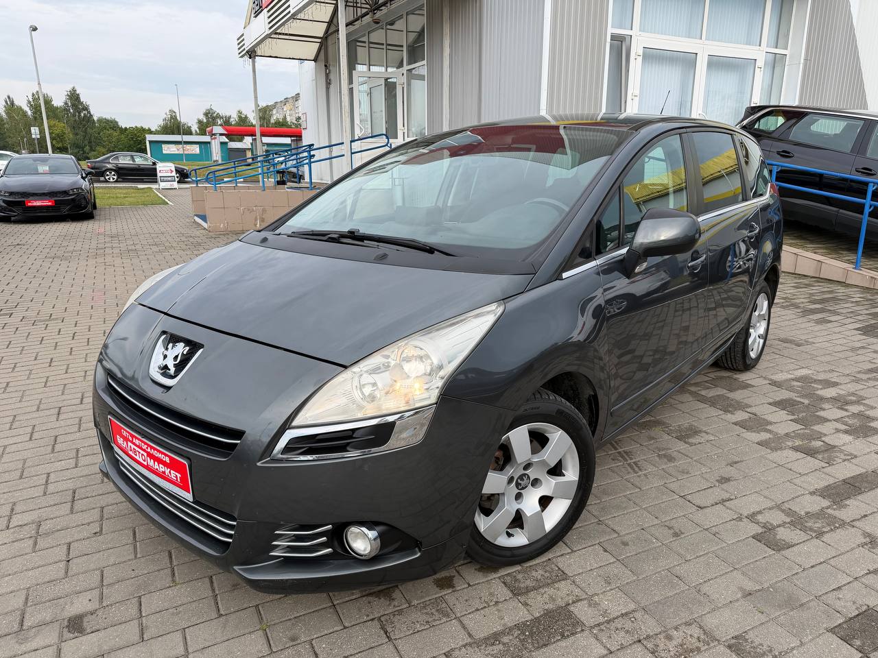 авто с пробегом peugeot 5008 2012