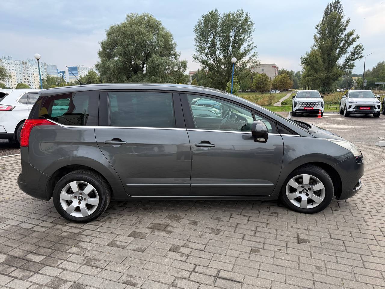 Фото автомобиля 3