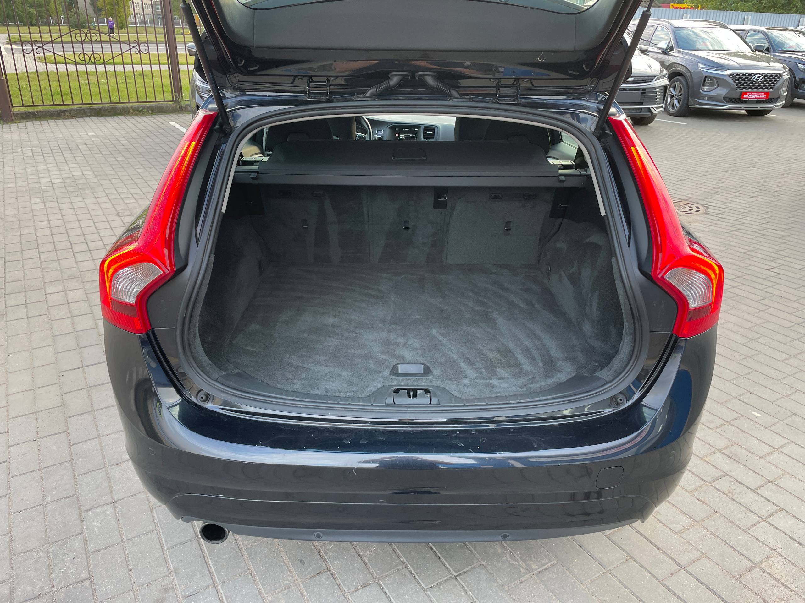 Фото автомобиля 12