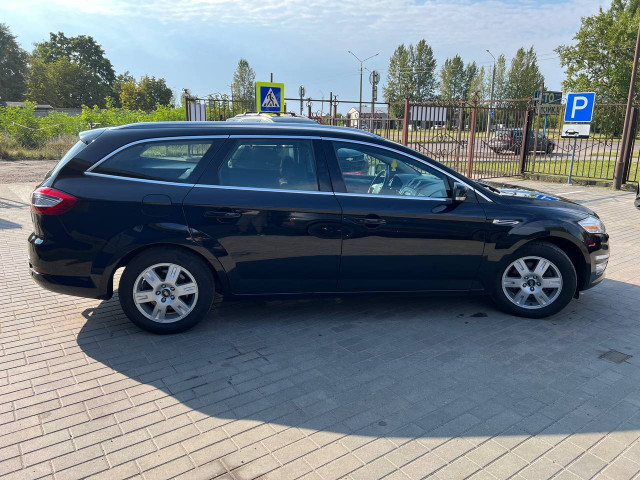 Фото автомобиля 3