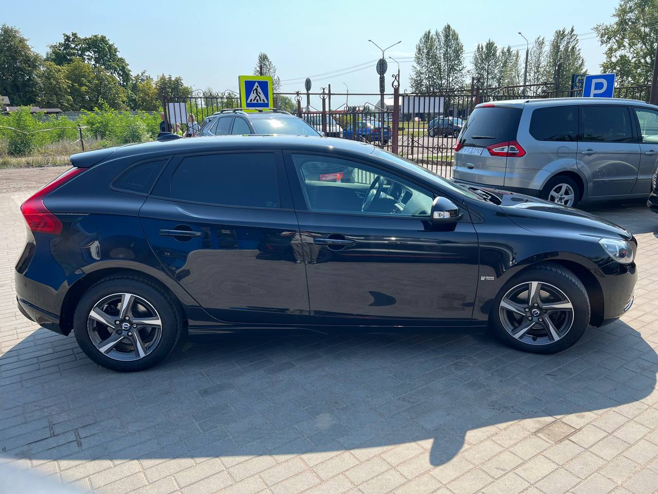 Фото автомобиля 3