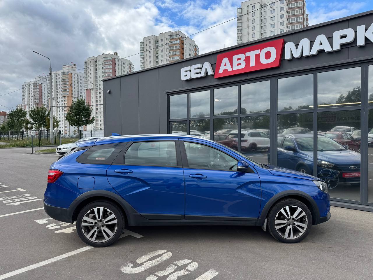 Фото автомобиля 3
