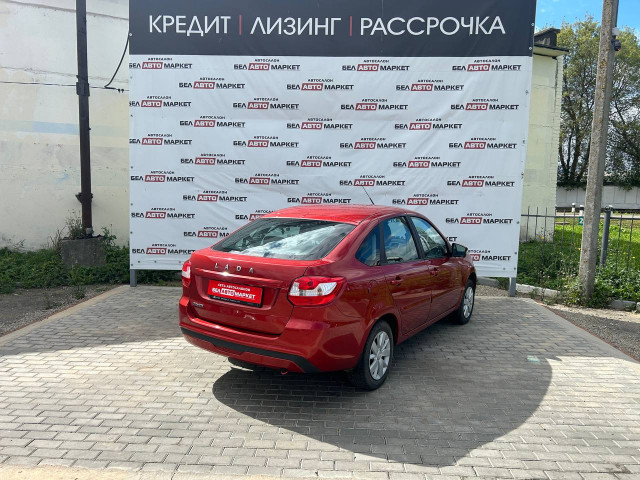 Фото автомобиля 3