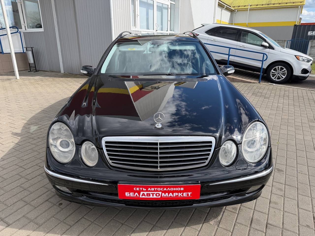 Фото автомобиля 3