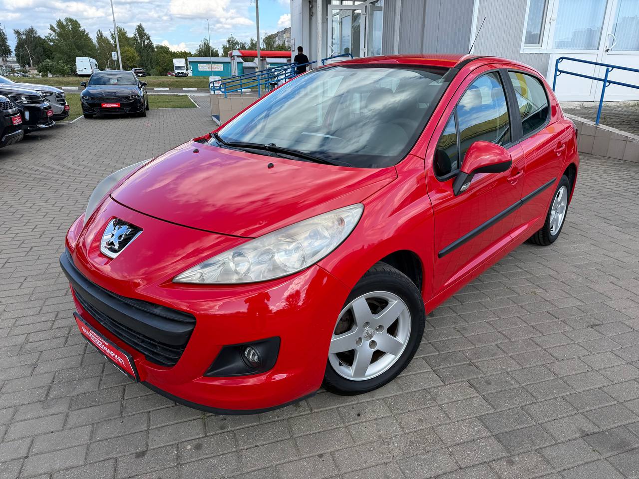 авто с пробегом peugeot 207 2009