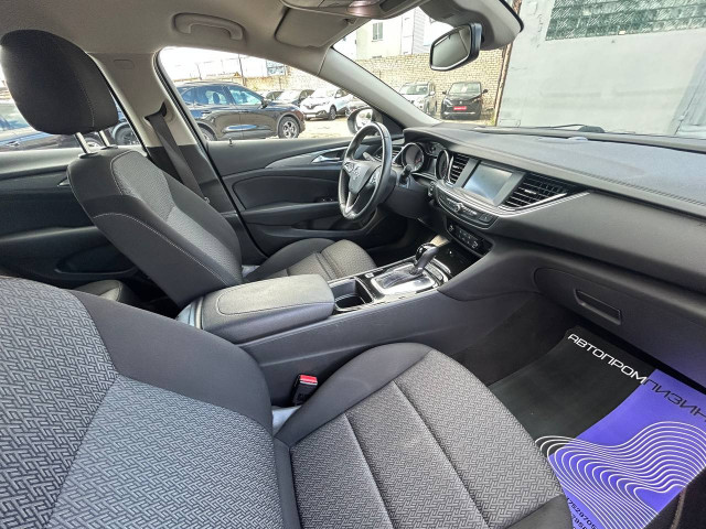 Фото автомобиля 12