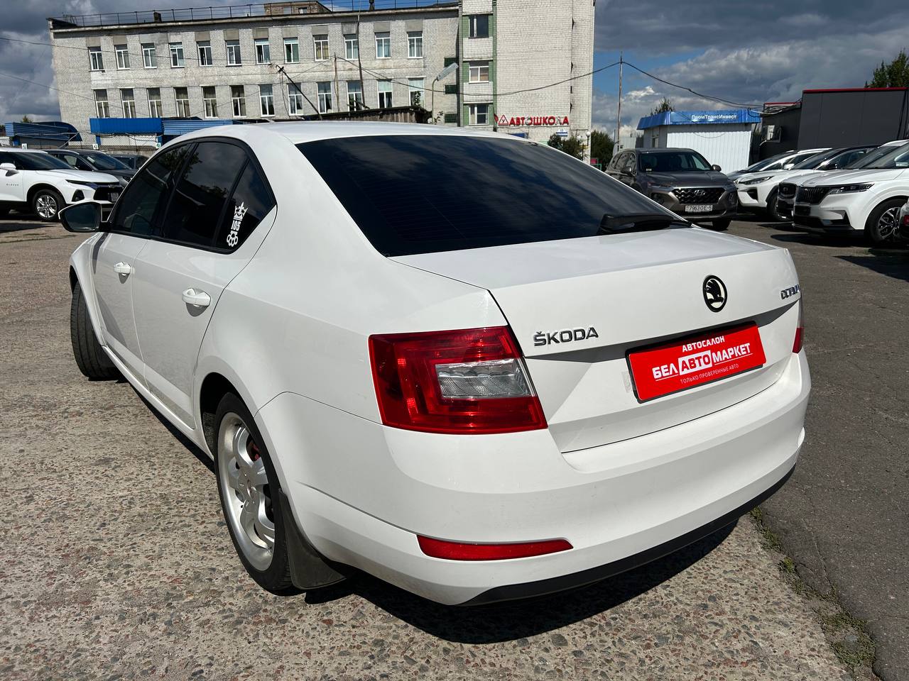 Фото автомобиля 6