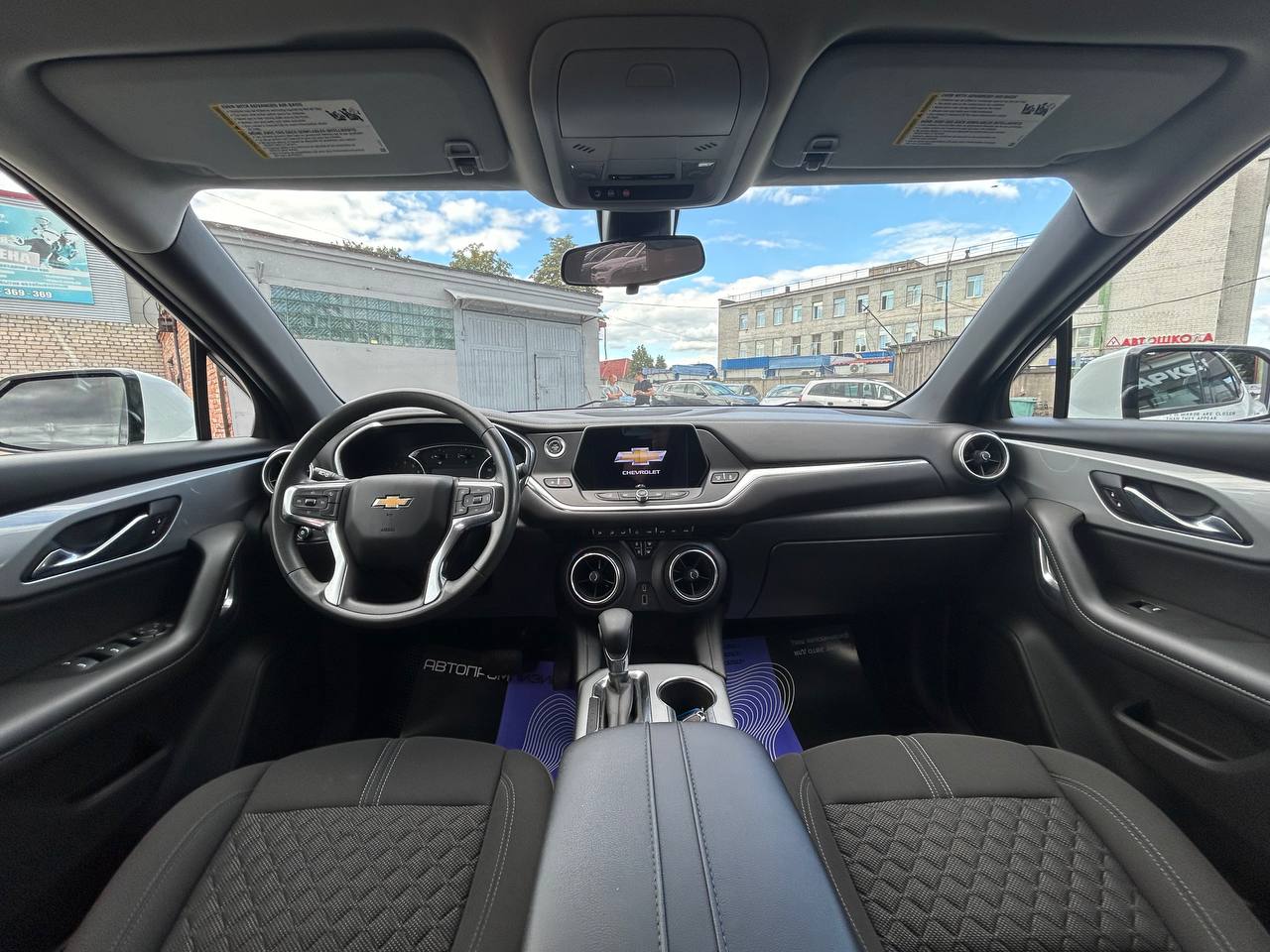 Фото автомобиля 10