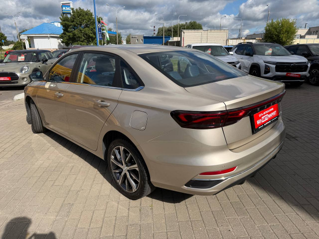 Фото автомобиля 7