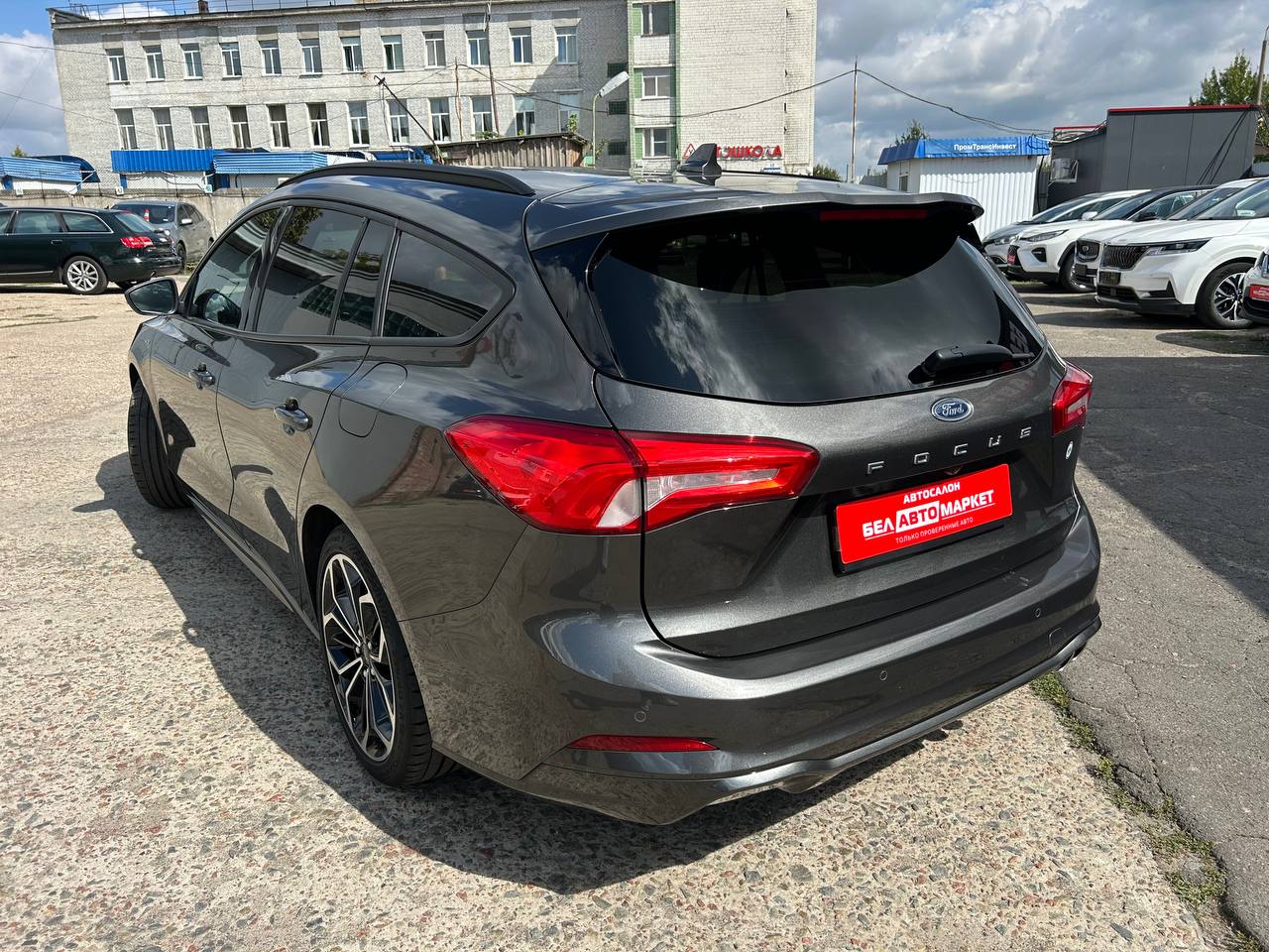 Фото автомобиля 6