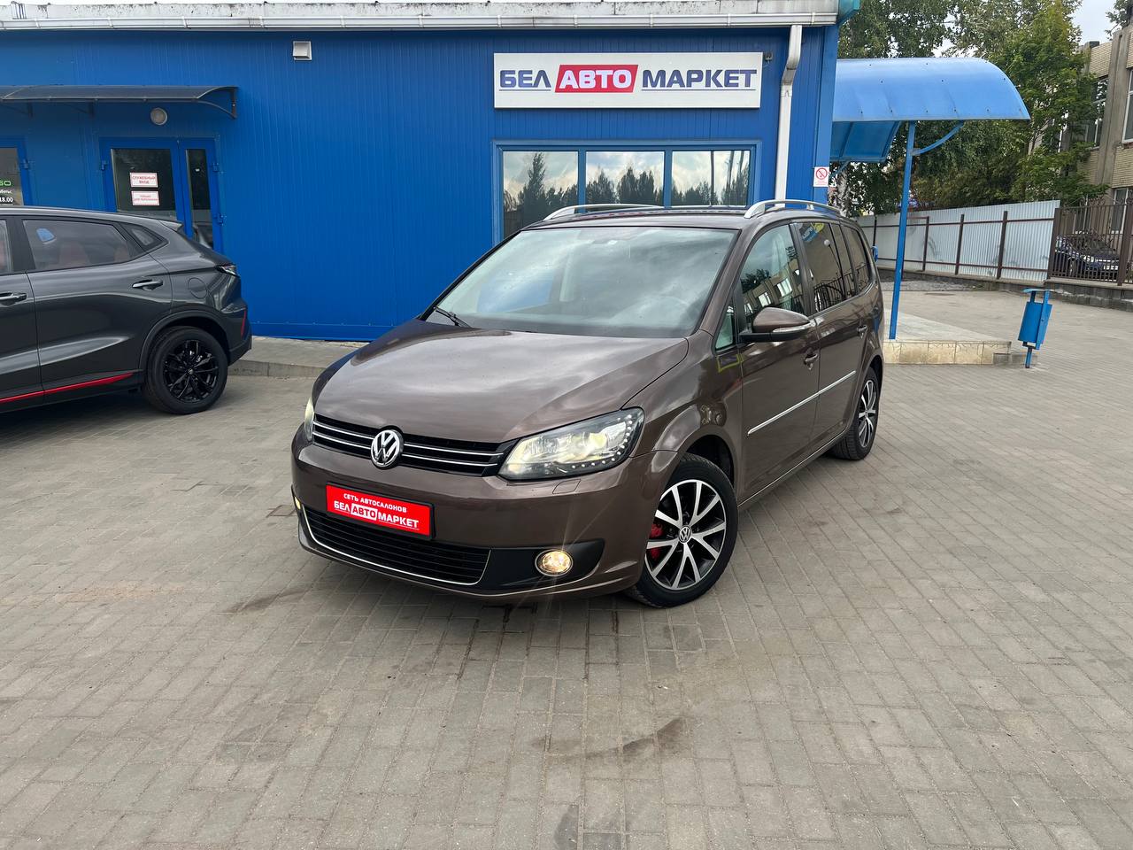 авто с пробегом volkswagen touran 2011