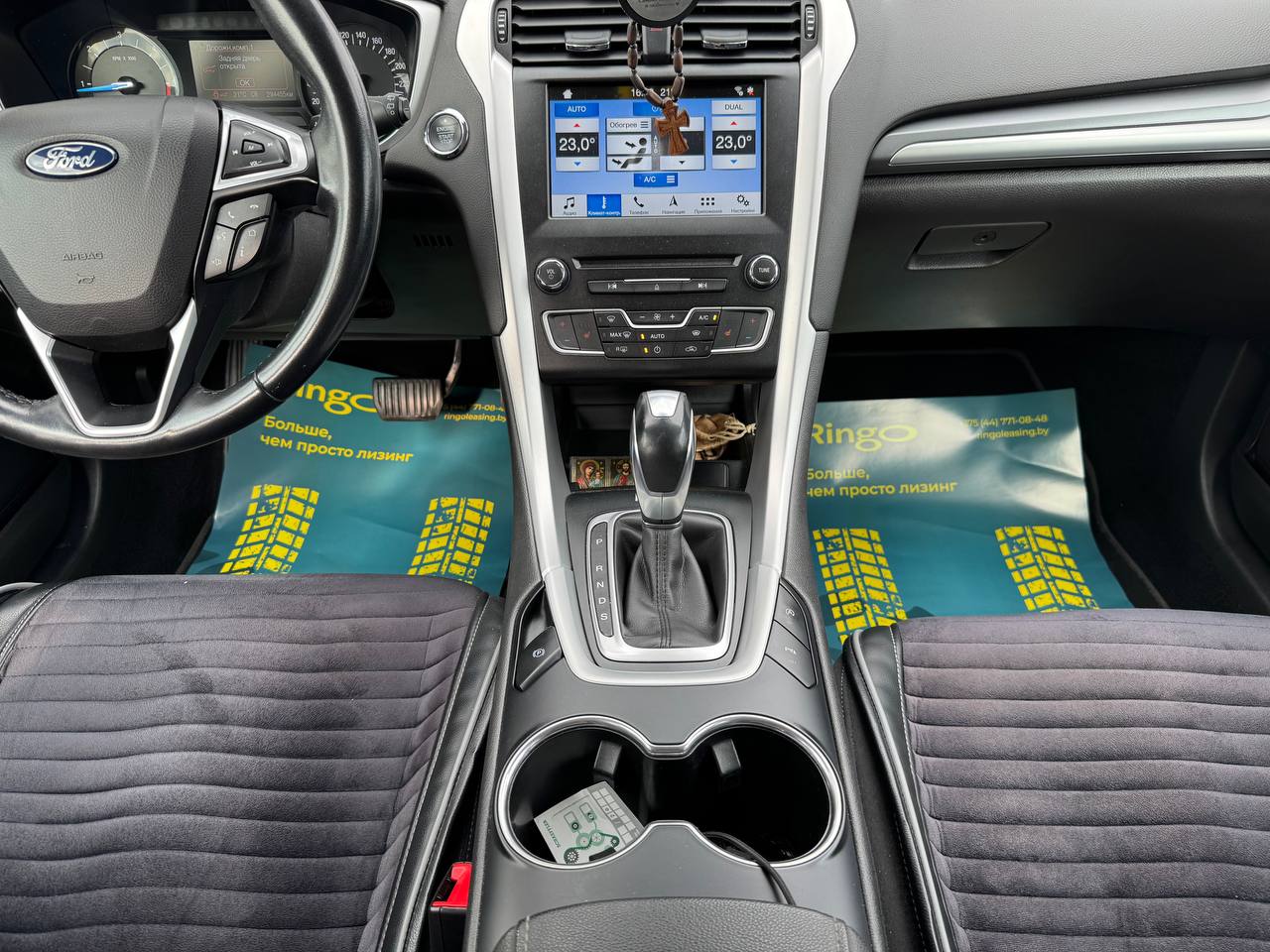 Фото автомобиля 12