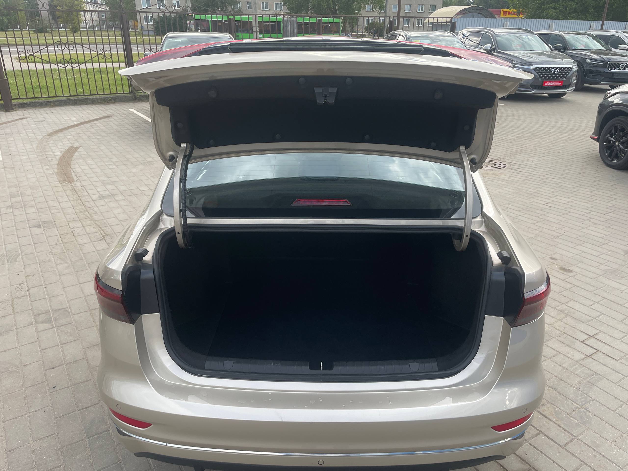 Фото автомобиля 7