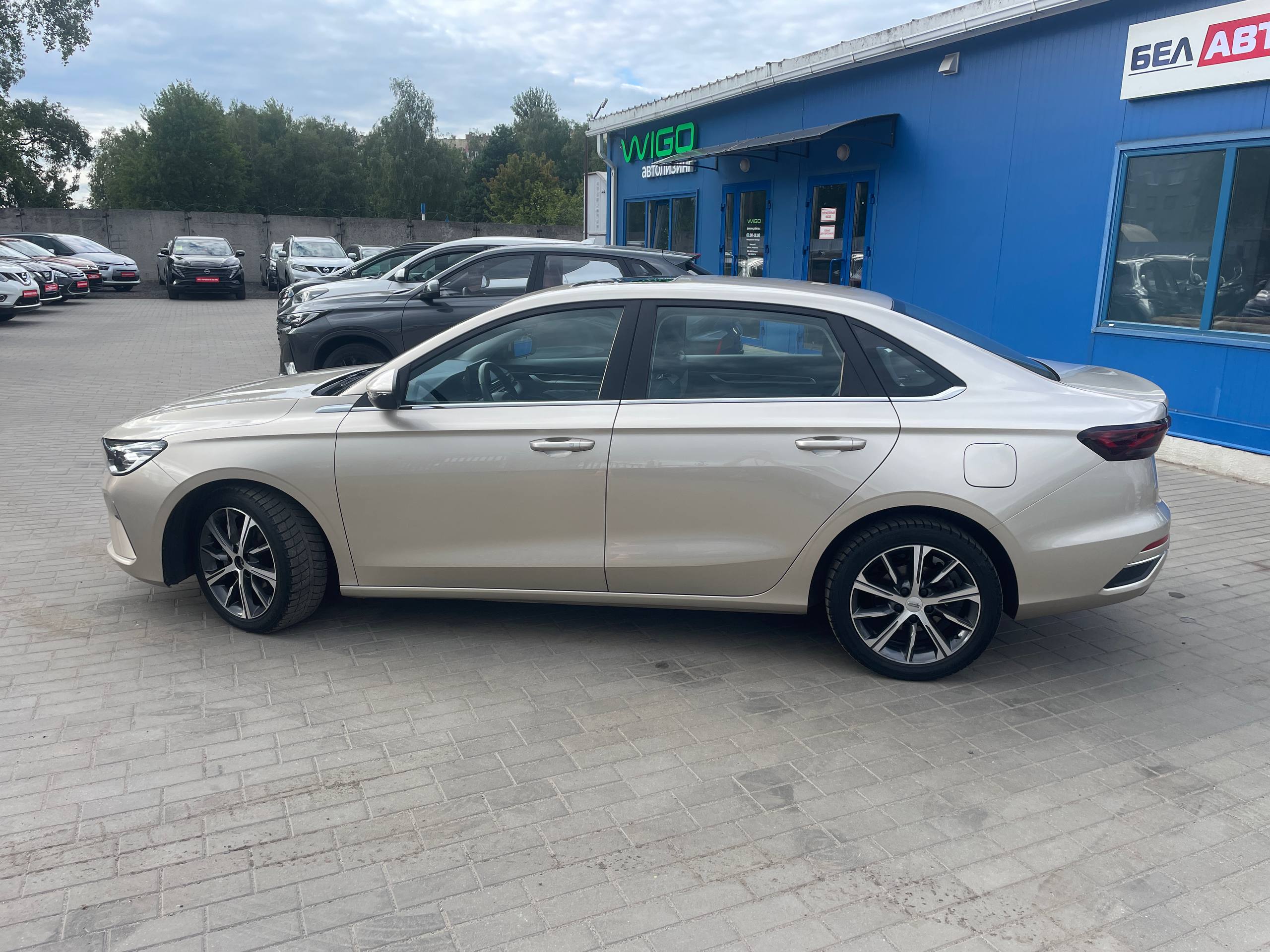 Фото автомобиля 9