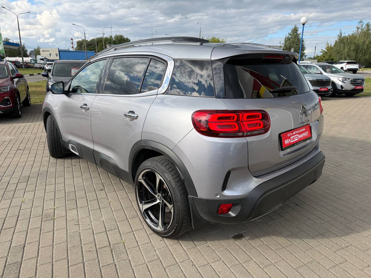 Фото автомобиля 6