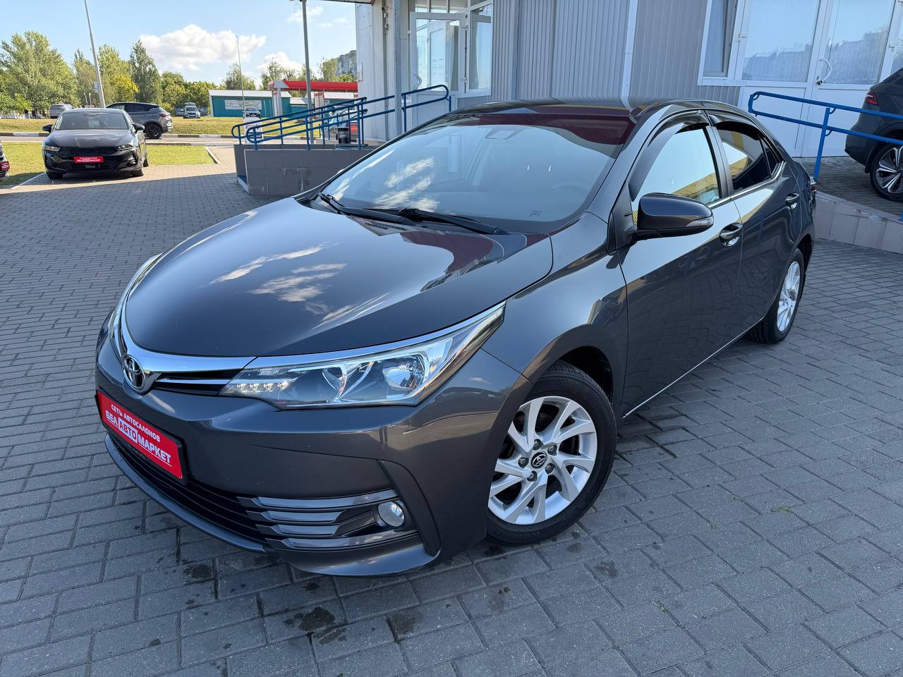авто с пробегом toyota corolla 2018